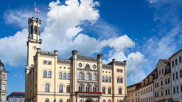 Rathaus am historischen Marktplatz Zittau